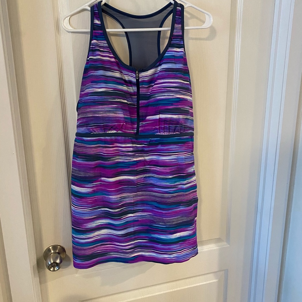 Women’s bathing suit top